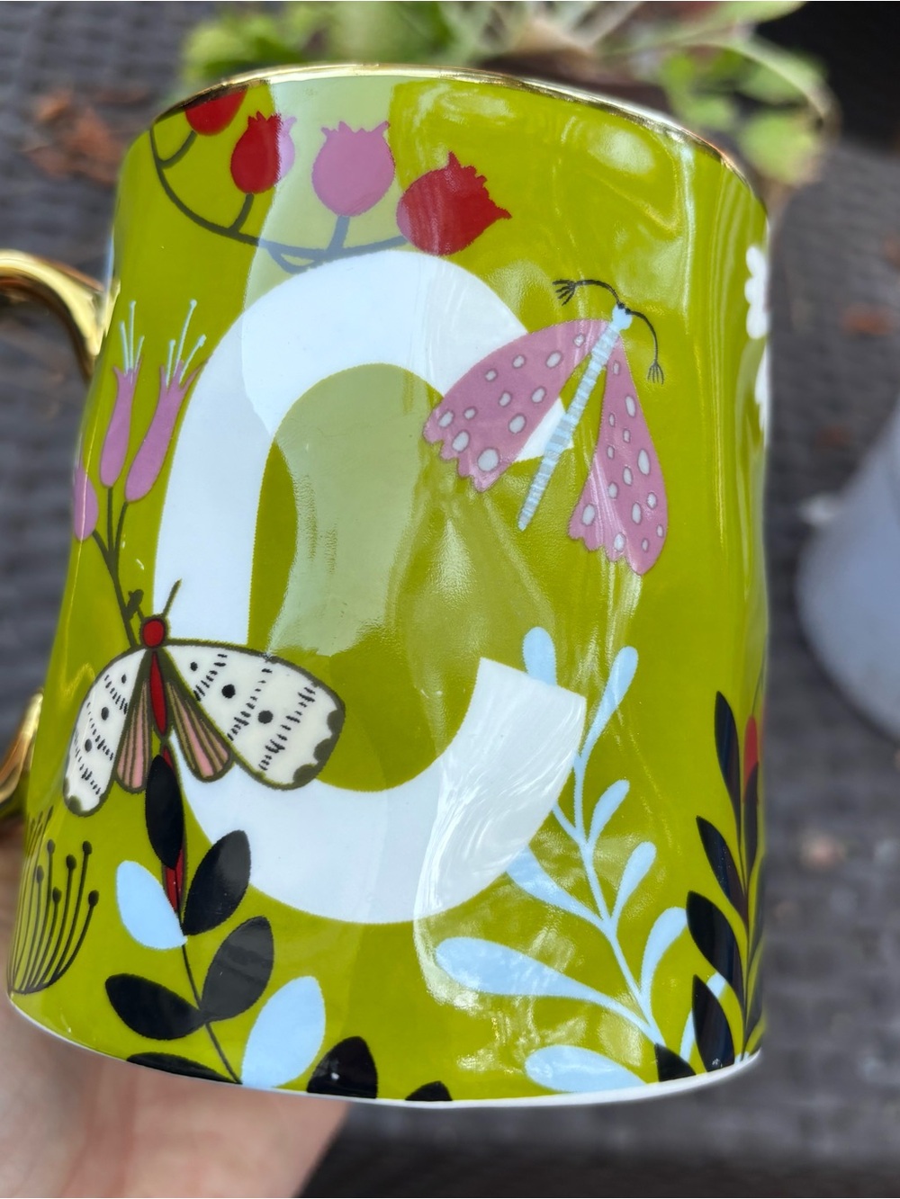 Monogram 'Q' Green Floral Ceramic Mug with Gold Handle - Picture 7 of 9